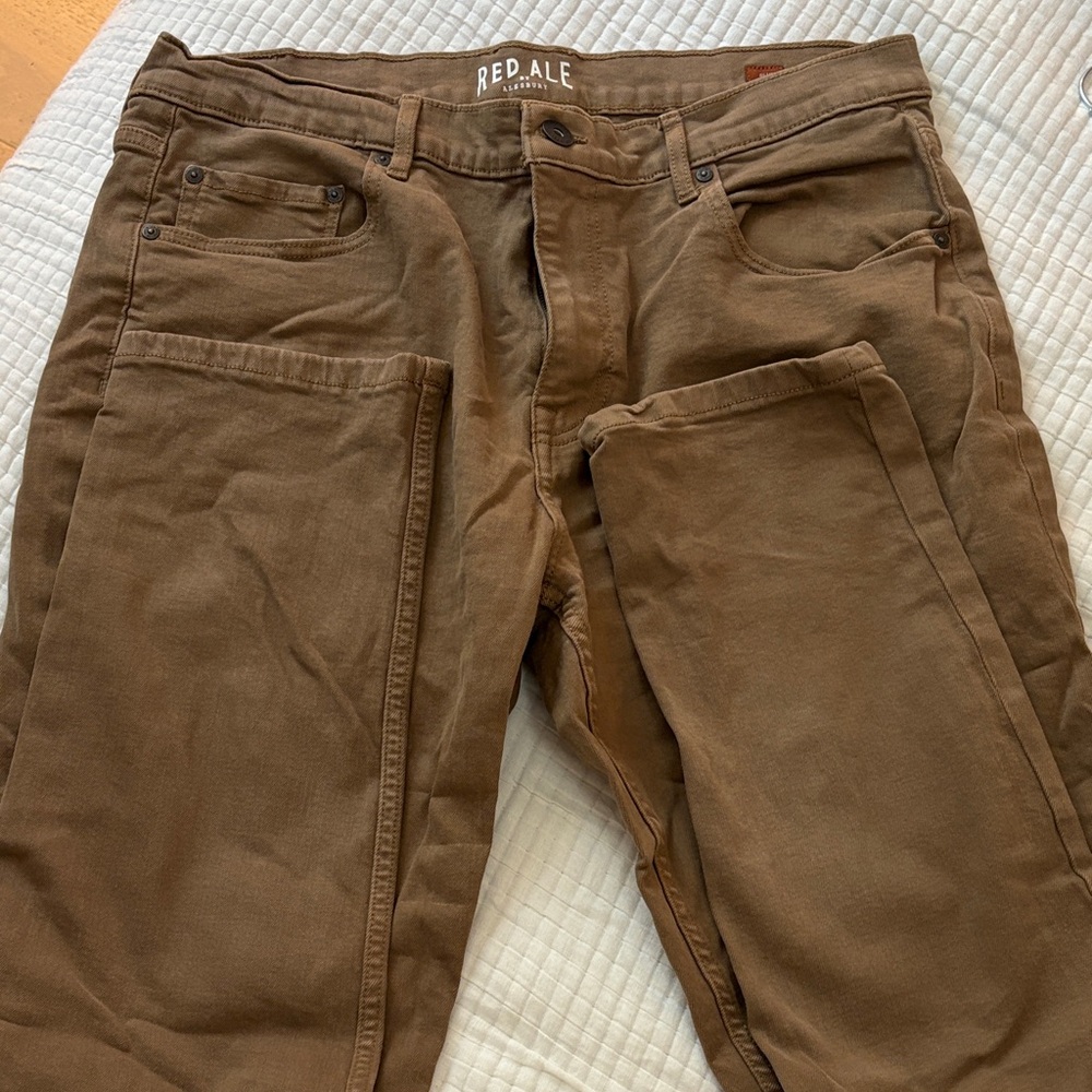 Red Ale Brown Pants